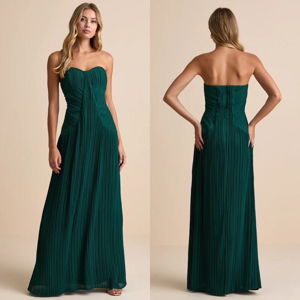 NWT Lulus Narasha Emerald Green Pleated Strapless Maxi Dress Holiday Christmas M